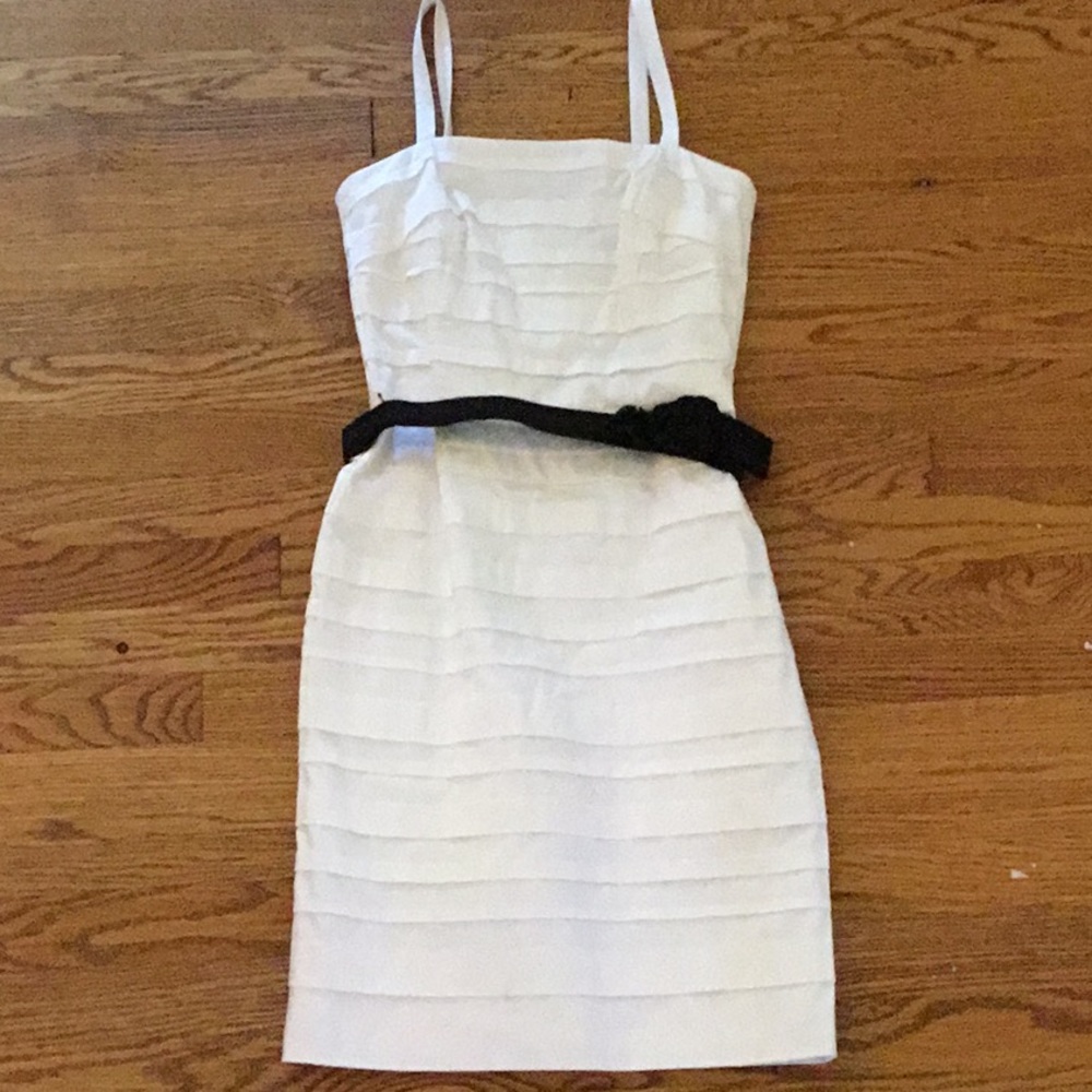 White House black market white/black dress